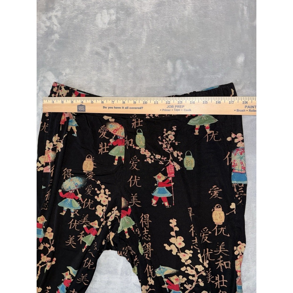 CHICO'S Travelers Stretch Slinky Crop Pants Chinese Graphic‎ Print Sz 2 Casual - Picture 5 of 8
